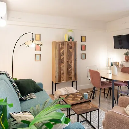 #46 Staywiz Us - Terrace Ac 4mins Walk Sea Tram T2 Airport Port Apartment