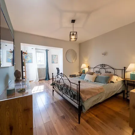 Bed & Breakfast 2 Nice Private Room With Pool Ans Garden Nice