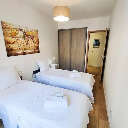 2 Bedroom, 4-6 Pers., 5min To The Beach, Wifi, Ac Apartment Nice