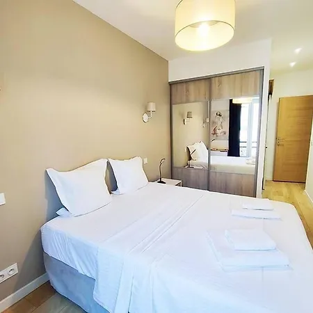 2 Bedroom, 4-6 Pers., 5min To The Beach, Wifi, Ac Apartment *