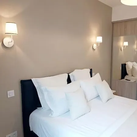 Apartment 2 Bedroom, 4-6 Pers., 5min To The Beach, Wifi, Ac Nice