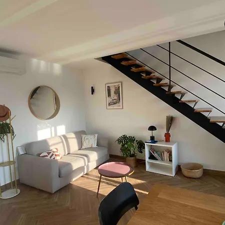 06dc Duplex Port Apartment