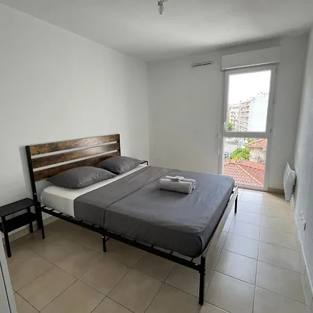 Centre 5 Min Des Plages Apartment *