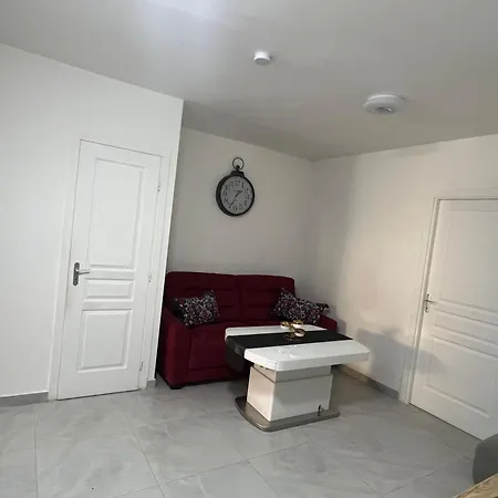 Apparemment Promenade Des 2 Minutes A Pied De La Nice