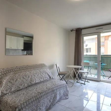 Apartment Air-conditioned District Bornala *