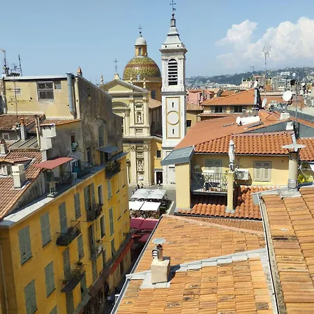 Vieux Dernier Etage * Nice