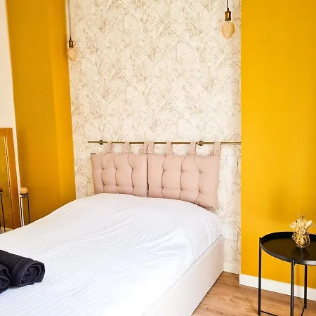 Prestige, Climatisation, Balcon, Apartment *