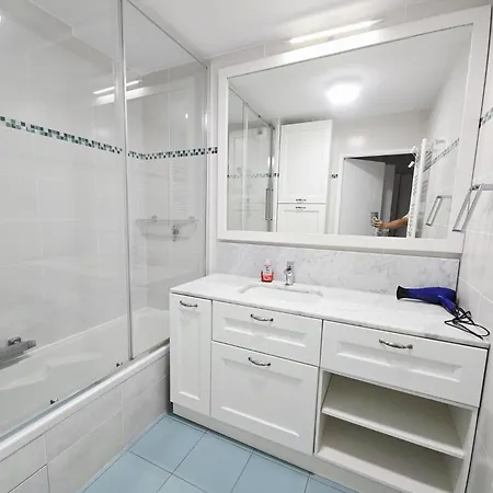 Apartment Riquier 8 *