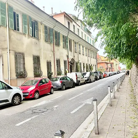 Port 1br Flat With Terrace Apartment Nice