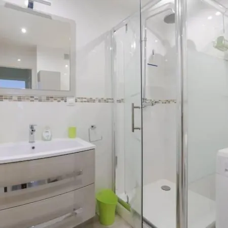 Apartment Spacious 2 1 Bedroom Elegance Comfort For Two People Nice