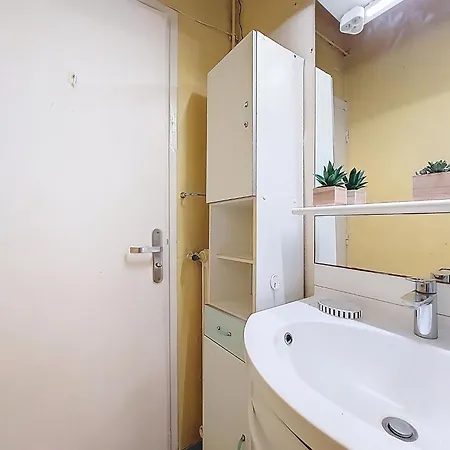 Apartment Daphne By Interhome