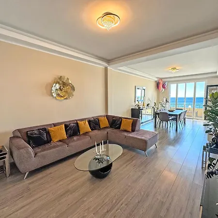 Derniere Etage Sur La Promenade! Apartment