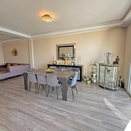 Apartment Derniere Etage Sur La Promenade!