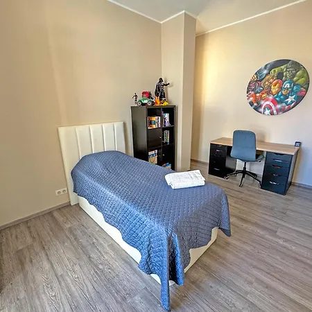 Apartment Derniere Etage Sur La Promenade!