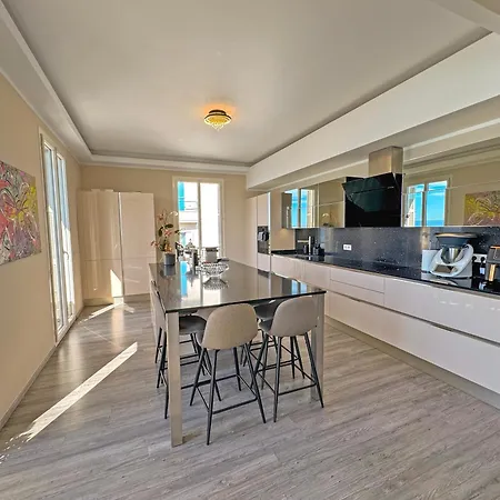 Derniere Etage Sur La Promenade! Apartment
