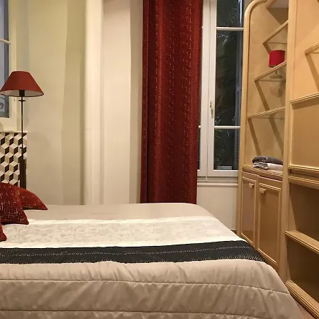 Apartment In 4 Guests, Town Center - Sea Nice