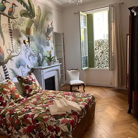 In 4 Guests, Town Center - Sea Apartment Nice