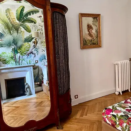 In 4 Guests, Town Center - Sea