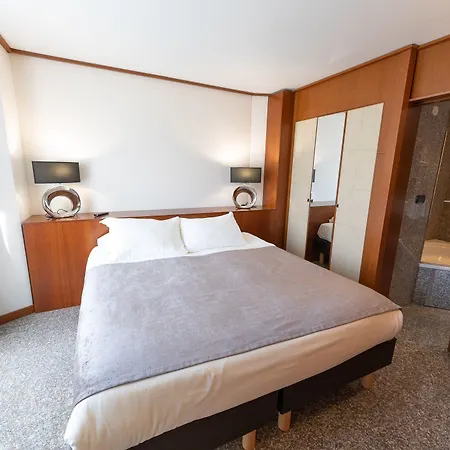 Hotel Goldstar & Nice