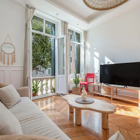 Soleil Nicois Terracotta - 8min Et Proche Gare Apartment