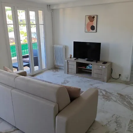 Apartment F2 Proche Des Transports Nice