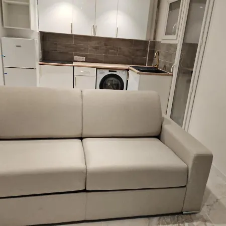 F2 Proche Des Transports Apartment