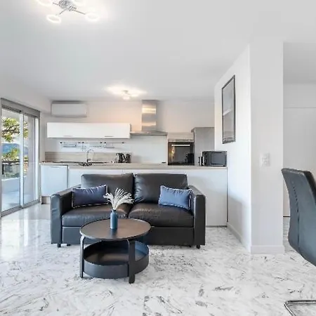 Sea View Pool Terrace Parking Air Conditioning 4sleeps Apartment *