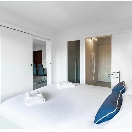 Sea View Pool Terrace Parking Air Conditioning 4sleeps