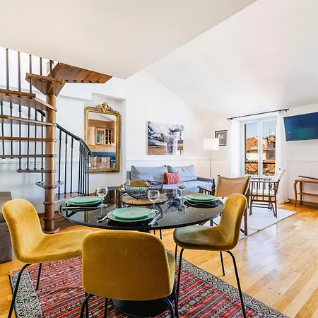 Spacieux Duplex - Carre D'or - A 2 Min De La Apartment