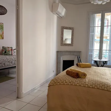 Apartment Palais Catherina 3 Pieces Et Commerces Rivoli *