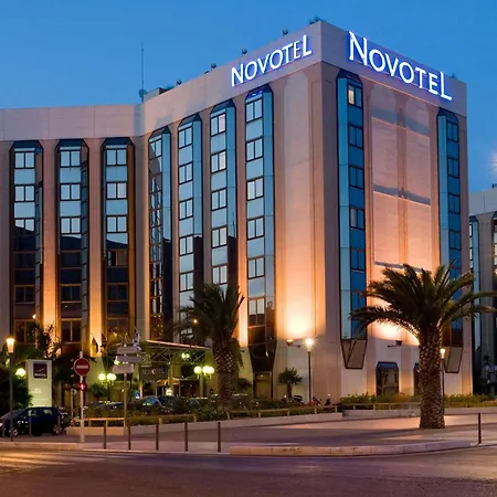 Novotel Centre Vieux Hotel 4*
