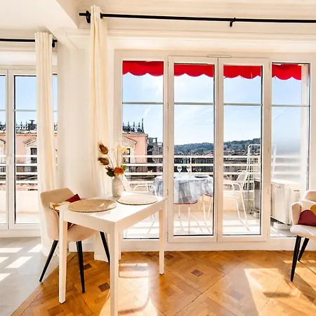 Renovated With Balcony & Side Sea View 25 Bis Promenade Des Apartment