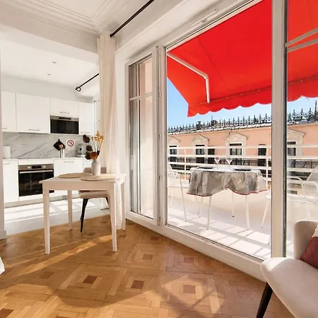 Renovated With Balcony & Side Sea View 25 Bis Promenade Des