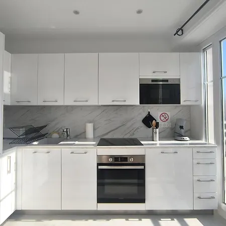 Renovated With Balcony & Side Sea View 25 Bis Promenade Des *