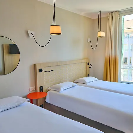 Hotel Vendome 3*