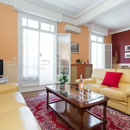 Saint Antoine - 1 Chambre - Centre Ville Apartment *