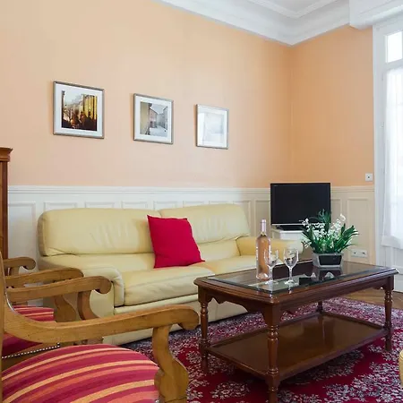 Saint Antoine - 1 Chambre - Centre Ville Apartment