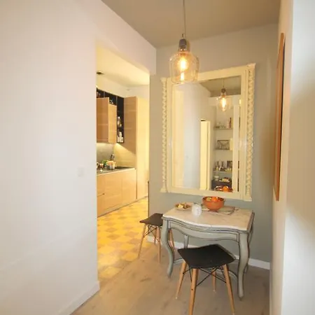 Luxury Harbour Apartment *