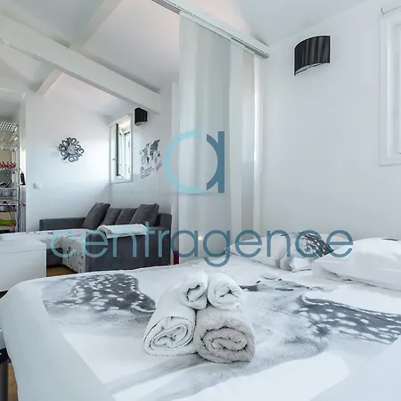 Sous Les Toits - Studio - Vieux Apartment *
