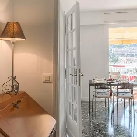 New Sea View 1 Bedroom Apartment, 10m From Beaches Apartment *