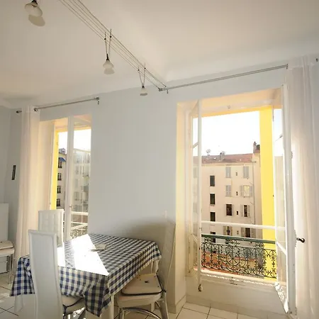 Le 28 Nice