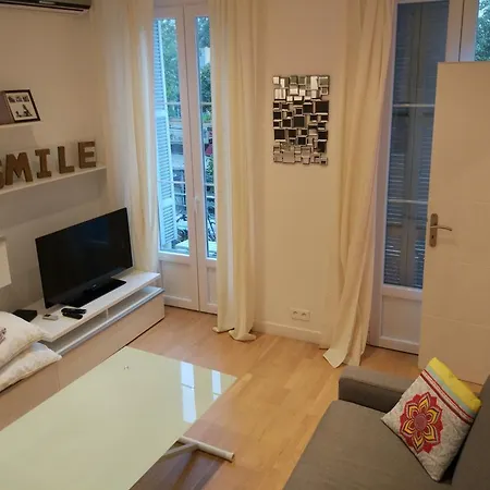 Apartment Sunny Flat In The Heart Of The Market *