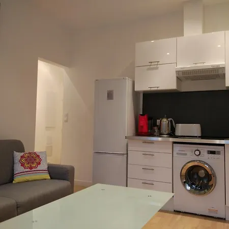 Apartment Sunny Flat In The Heart Of The Market