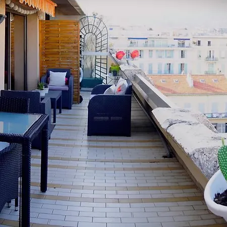 Top Floor And Terrace