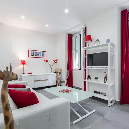 Centragence - Place Rossetti Apartment