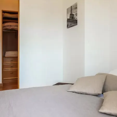 New Sea View 1 Bedroom Apartment, 10m From Beaches Apartment Nice