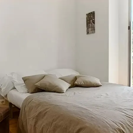 Apartment New Sea View 1 Bedroom Apartment, 10m From Beaches *