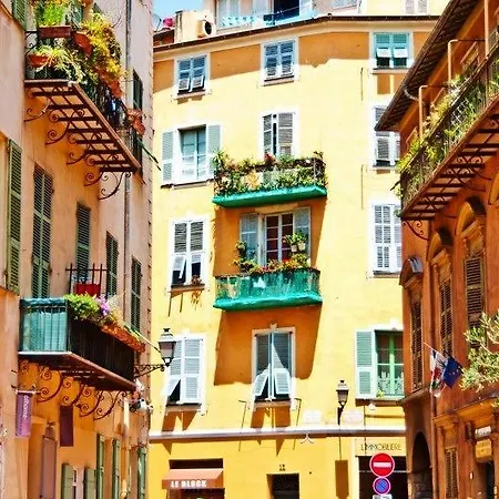 6 Rue Massenet *