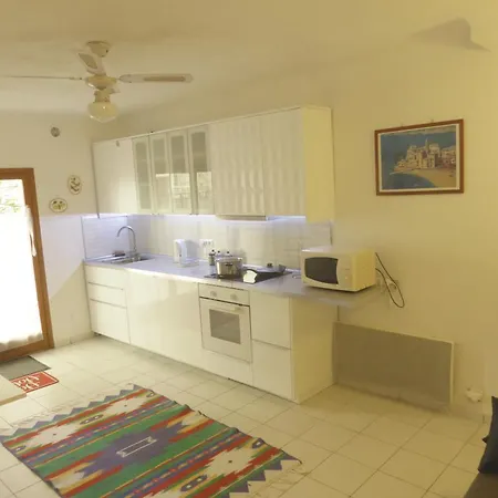 Maison Lisbeth Apartment