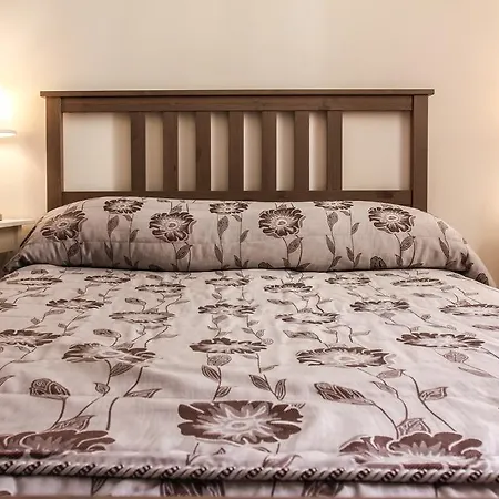 Apartment 1 Bdr 2 Min To Train Station